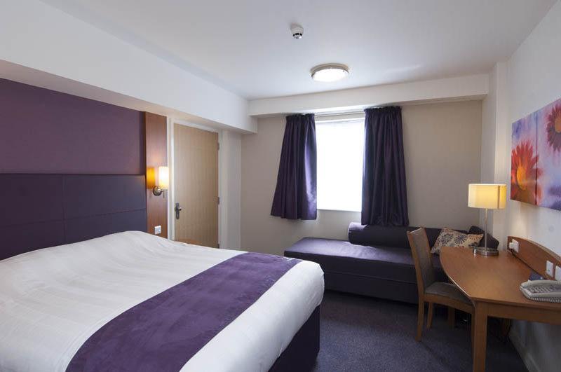 Premier Inn Aberdeen City Centre Екстериор снимка